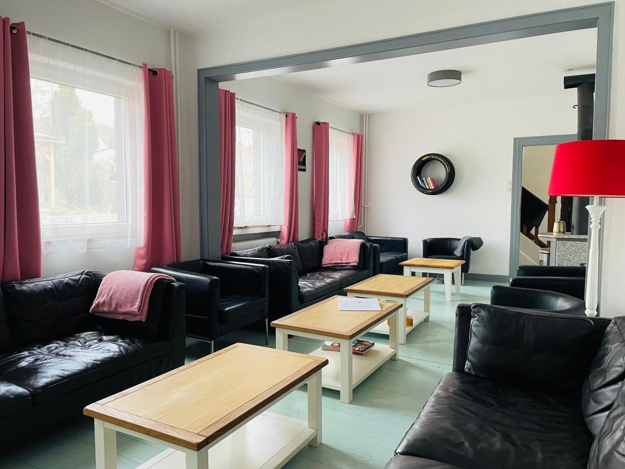 Ferienhaus Backesgarten Fuer 22 Personen Neichen Buitenkant foto
